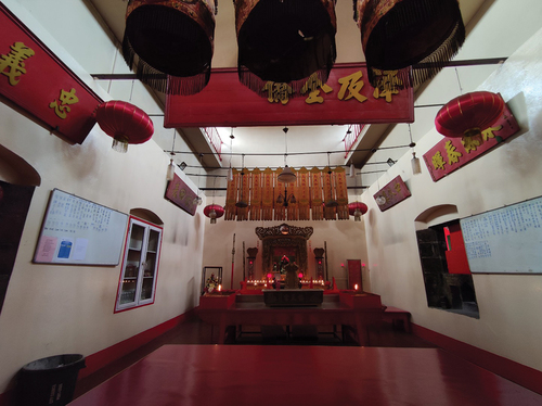 Figure 2. The main hall of Kwan Tee Pagoda (Photo by author).