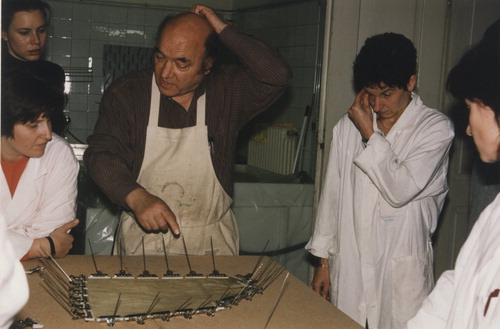 FIGURE 6. Christopher Clarkson during the workshop ‘Housing and Mounting of Single Parchment Membranes and Design and Construction of Protection for Library and Archive Objects’ in October 2000. (Photograph: Lucija Planinc).