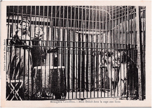 Figure 3. Clémentine Delait Clattaux (1865–1934) in the Lion cage of Camilius in Thaon-les-Vosges. (Postcard from the collection of W.W. de Herder).
