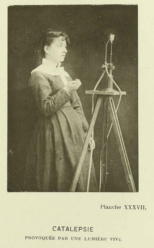 Figure 2. Désiré-Magloire Bourneville and Paul Regnard, Iconographie photographique de la Salpêtrière (Service de M. Charcot) (Paris: Aux bureaux du Progrès medical, 1879–1880), 3: Plate XXXVII.