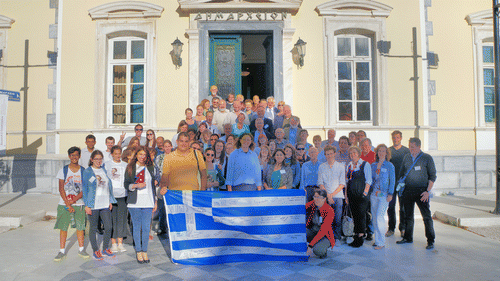 Figure 1. TORC’15 participants, group photo in front of town hall of Samos.