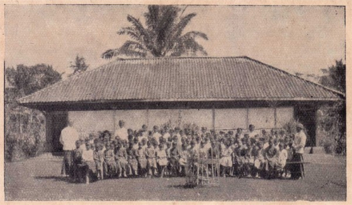 Figure 2. Illustration in the novel about pamulangan desa (Bocah Mangkunegaran, Jasawidagda, Citation1937, 72).