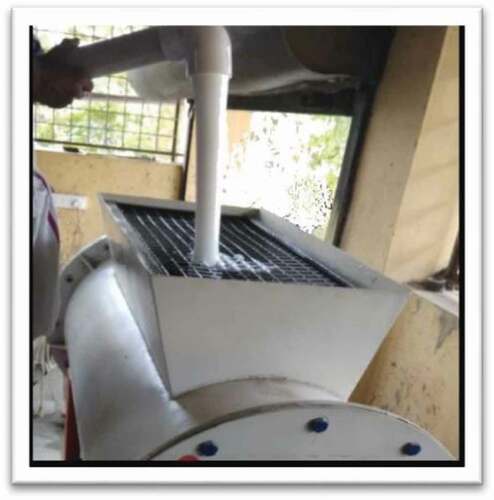 Figure 2. Feeding stable foam into foam concrete mixer