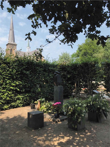 Figure 3. The monument in Liempde, with the hedge and unconsecrated grounds