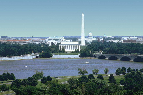 Figure 1. Washington, DC, vista used in survey, shown at 15.6 dv.