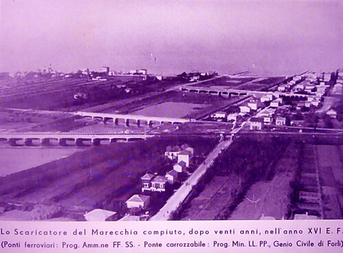 Figure 6. Marecchia canal in 1938 (from http://artefascista.it/).