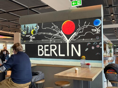 Figure 9. East Side Gallery Café at the Berlin Airport. (Author’s picture).