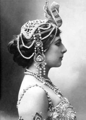 Mata Hari c. 1910. Credit unknown