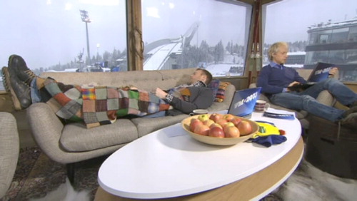 Figure 3. Print screen of The Warm Up crew’s relaxed activities during live streaming before the main TV broadcast.