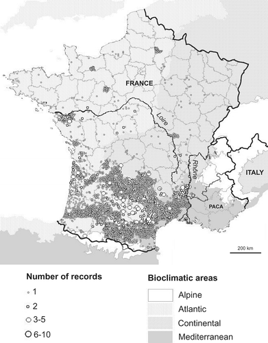 Figure 3. Synthetic distribution map of the common genet(Genetta genetta) based on four national databases (France) and literature sources (Italy), showing record density and the low number of records in PACA before this study. The Loire and Rhône rivers are indicated as ‘traditional’ geographical boundaries to the species range.