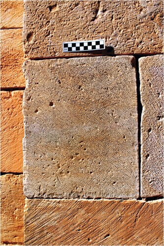 Figure 12 Traces of tooling, indicating specialized workmanship, on building elements of the upper church at Shawbak castle (photo by M. Sinibaldi).