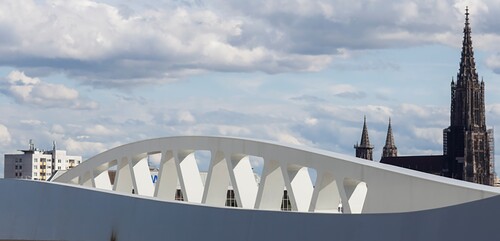 Kienlesbergbrücke in Ulm, Germany (© wilfried-dechau.de)