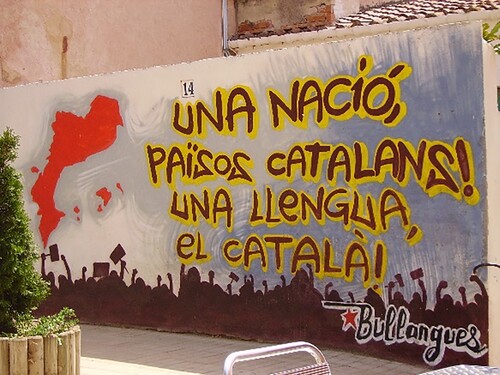 Image 3. Mural Països Catalans, Vilassar de Mar, Catalonia, Spain. Source: Wikimedia Commons user “1997”, 29 July 2007, Creative Commons 3.0.