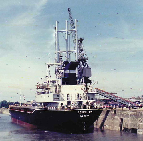 Figure 2. Walker Wingsail installed on MV Ashington.Image used with permission from Cooke Associates, Cambridge, UK