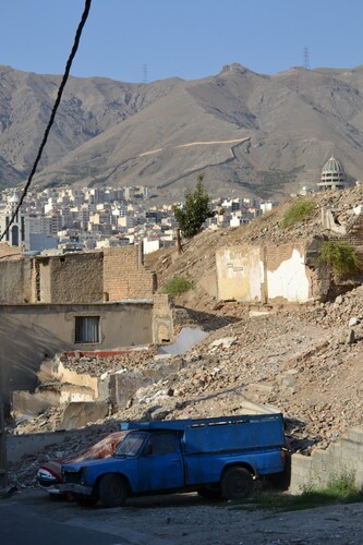 Figure 4: ZoorAbad is in the foreground with Azimiyeh in the background. There is evidence of slum clearance in ZoorAbad through the national ‘improving plan’. July 5, 2022. Photo by the author.