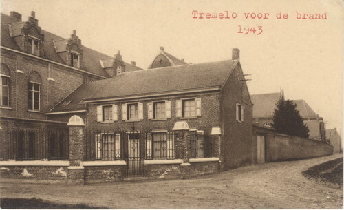 FIG 2 Father Damien’s family house (centre) integrated into the convent. This photo was taken before the fire of 1943 (Courtesy of Damien Collection, Leuven).