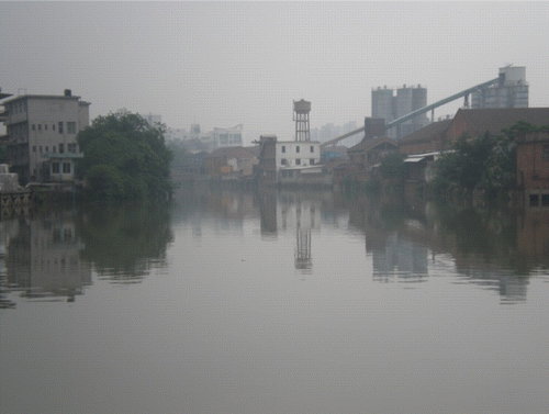 Figure 5 Industrial stretch of Fenjiang River. Source: E.J. Heikkila.