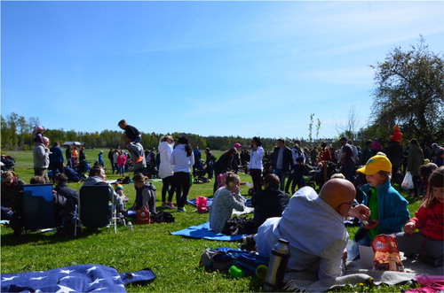 Figure 9. Picnic at the 2015th event (2015-05-09).