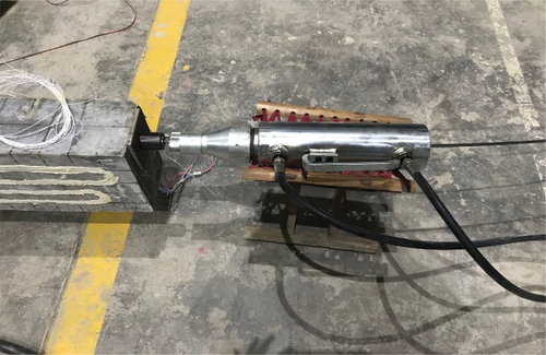 Figure 3. Prestressed reinforcement tensioning and anchoring equipment.