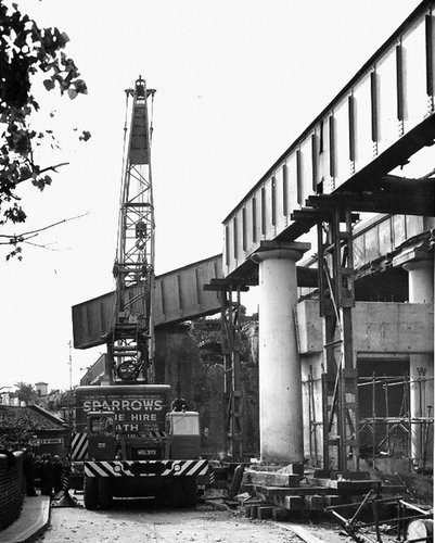 FIGURE 10. Bushey Bridge, with 70 ton Lorain the then largest road crane removing wrought-iron box girders, 1963. Author’s collection
