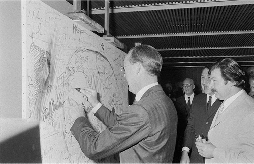 Figure 2. Prince Bernhard of the Netherlands signing the ‘Guest book’ at the opening of the Stuyvesant office building, 11 May 1966. © ANP 2019 / Photo: Andre van der Heuvel