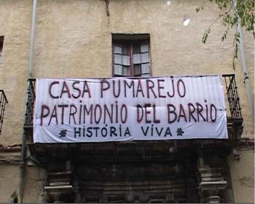 Figure 7. Banner: Casa del Pumarejo. Neighbourhood heritage. Living history. 2003. ACP archive.