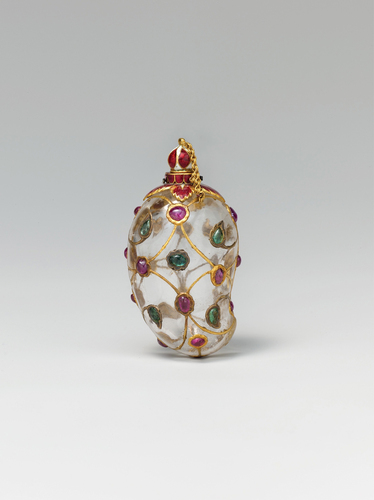 Figure 5. Unknown, Mango-Shaped Flask, circa mid-17th century, Metropolitan Museum of Art, New York.