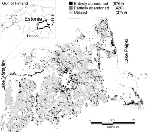 Figure 1.  The location of used and abandoned agricultural areas in Tartu County. Number of field parcels shown in brackets.