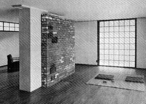 Figure 5. The Room seems modern.Source: Banshoya, “Maison de plan carré à Tokio,” 2–3.